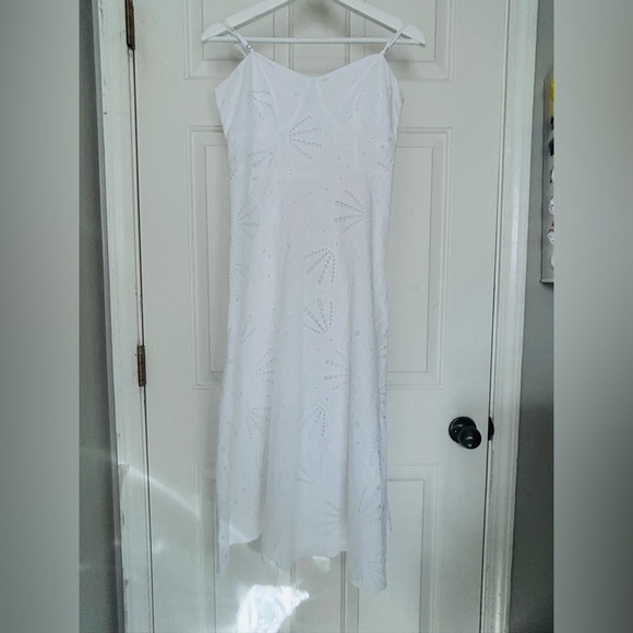 White 100% Cotton Eyelet Seashell Pattern Slip Dress - Picture 5 of 12